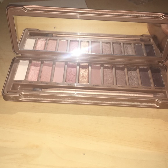 HIGH END EYESHADOW PALETTES (only trading) - Picture 4 of 4